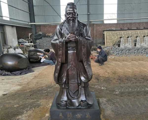 玻璃鋼雕塑制作出仿銅雕塑效果的步驟是什么呢？